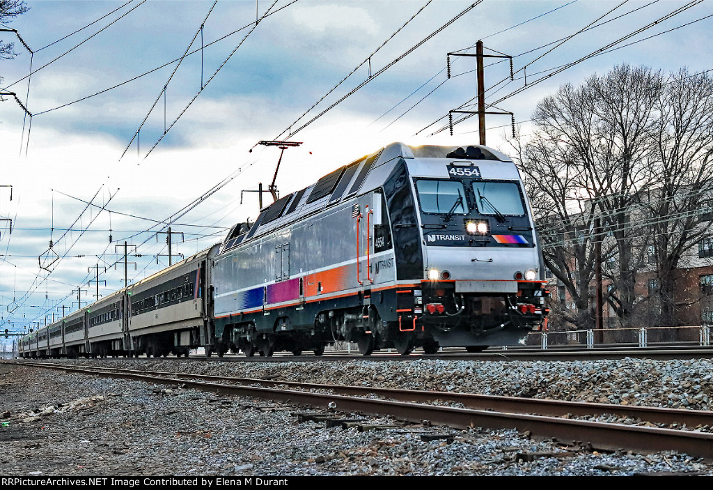 NJT 4554 on train 7846